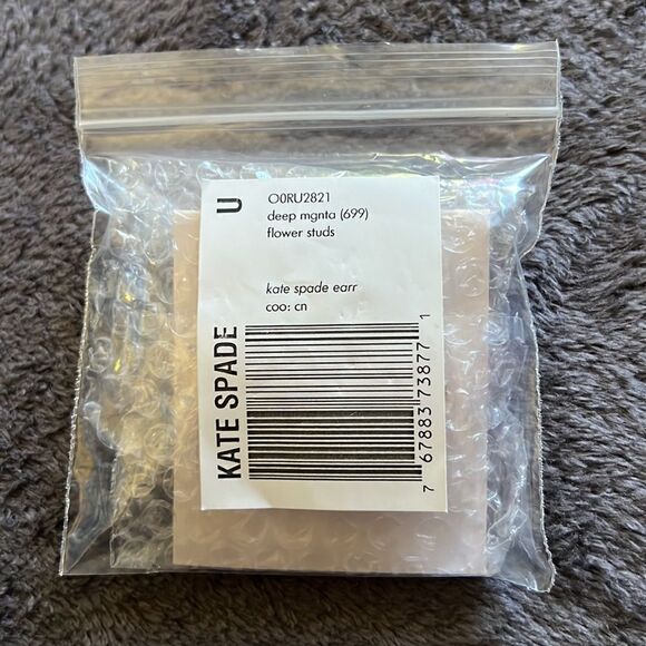 NWT Kate Spade beautiful pink flowers studs U - Picture 4 of 4